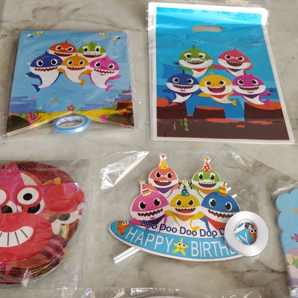 Baby Shark birthday party favors.